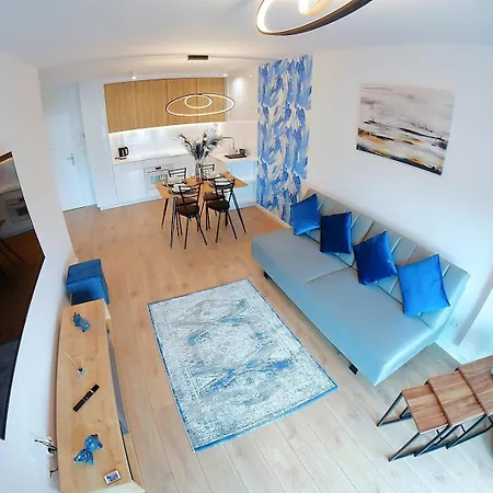 Blue Wave Apartment