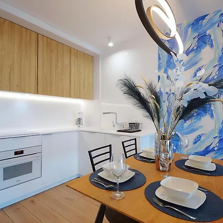 Apartment Blue Wave *
