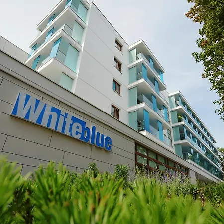 Blue Wave Apartment